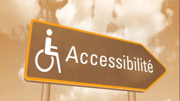 Panneau avec marqué dessus "accessibilité"